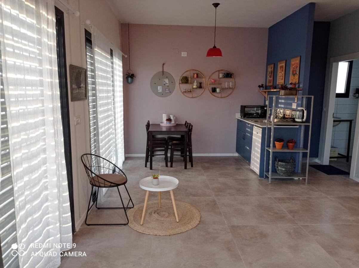 Sponder Loft Bed & Breakfast Giv'at Yo'av Bagian luar foto